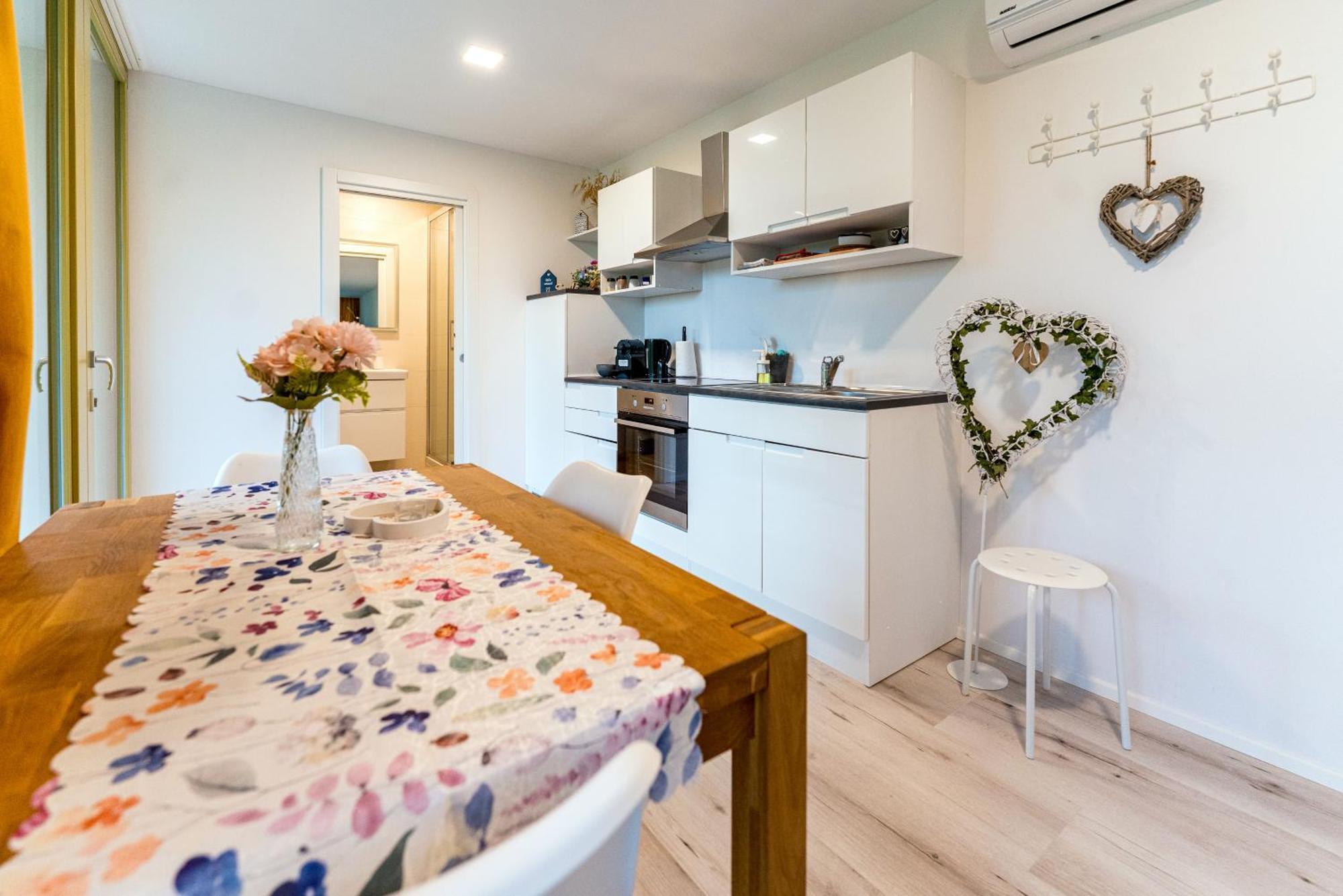 Holiday House Hona Lux Velike Lasce Exterior foto
