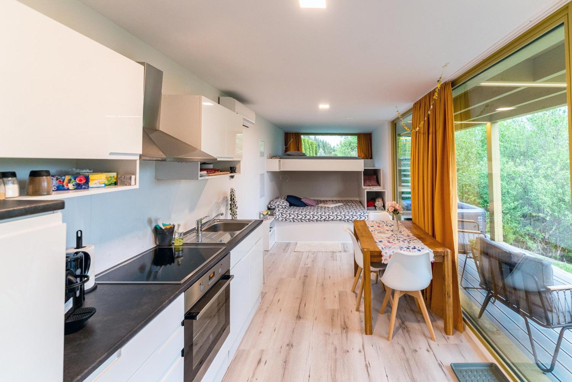 Holiday House Hona Lux Velike Lasce Exterior foto
