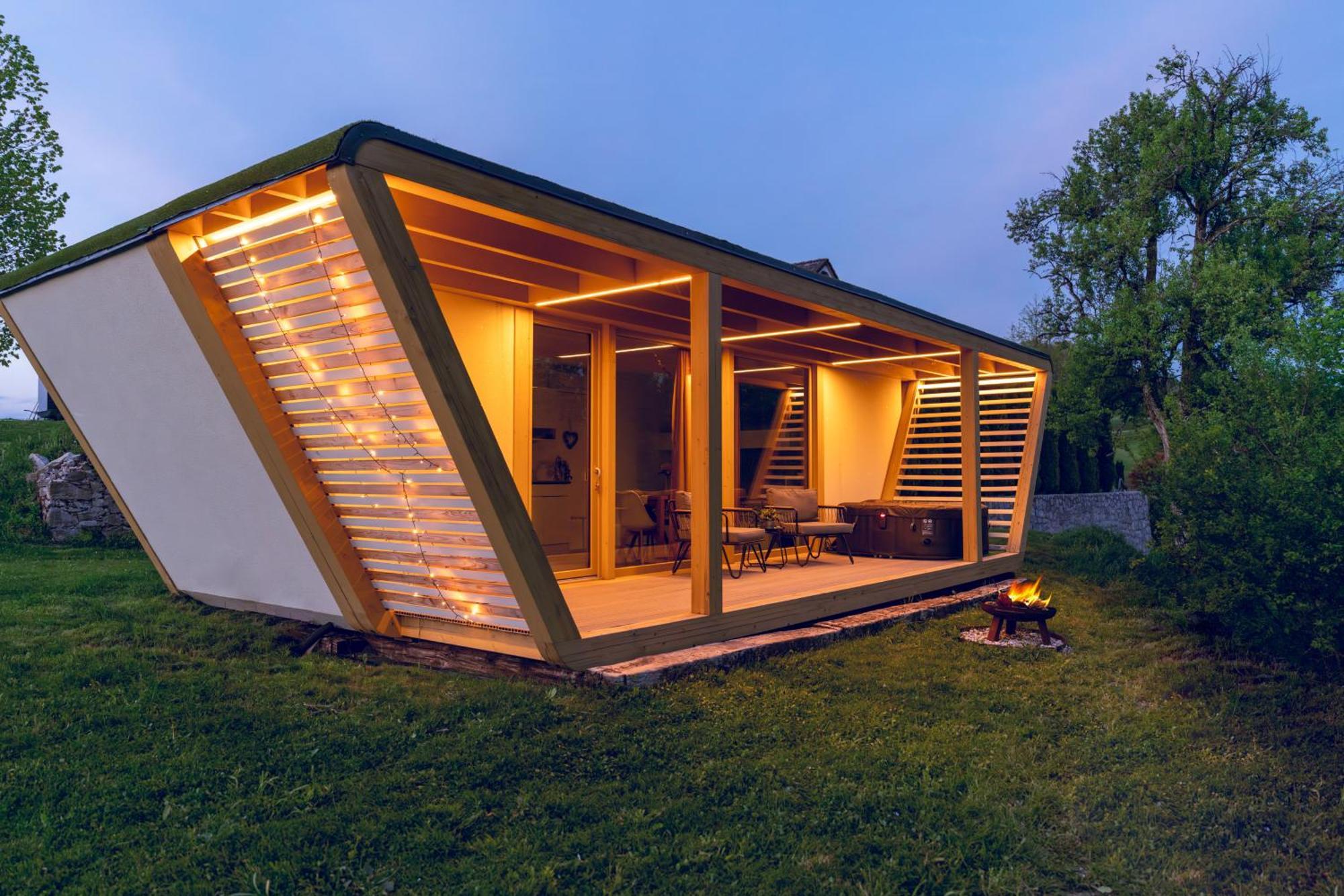 Holiday House Hona Lux Velike Lasce Exterior foto
